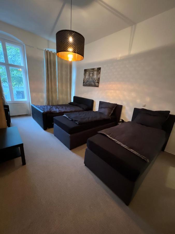 Apartment Fuer Familien, Freunde Oder Groessere Gruppen Bis Zu 8 Personen In Der Naehe Des Berliner Hauptbahnhofs Exterior photo